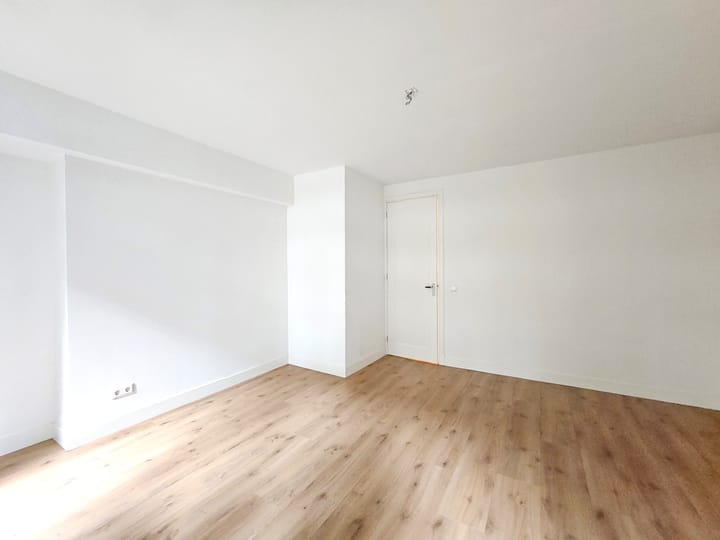 Photo 16 of Uiterwaardenstraat 396