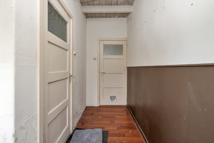 Photo 11 of Koewijzend 1