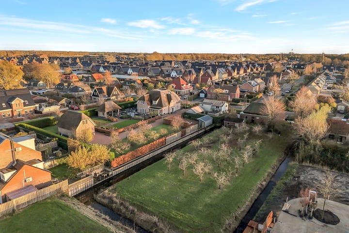 Photo 19 of Koewijzend 1