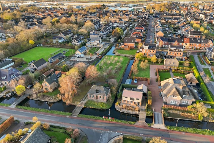 Photo 24 of Koewijzend 1