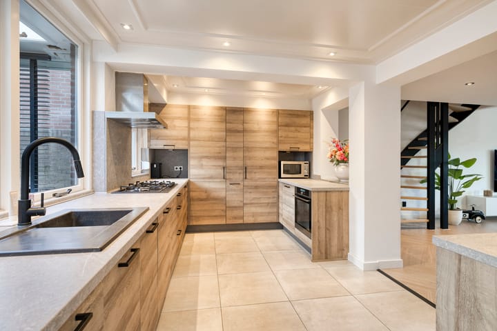 Photo 3 of Monseigneur Zwijsenstraat 1