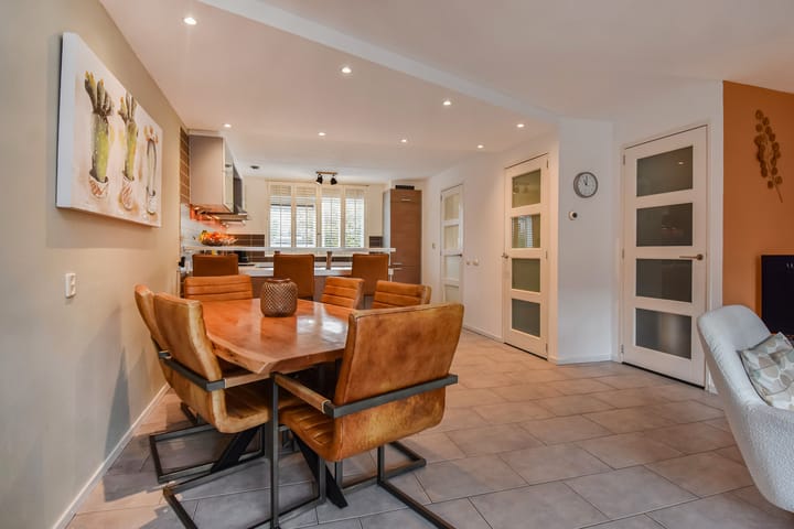 Foto 16 van Van Doornicksingel 68