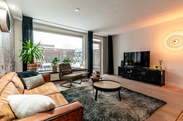 Foto 9 van Hoefbladmeen 14