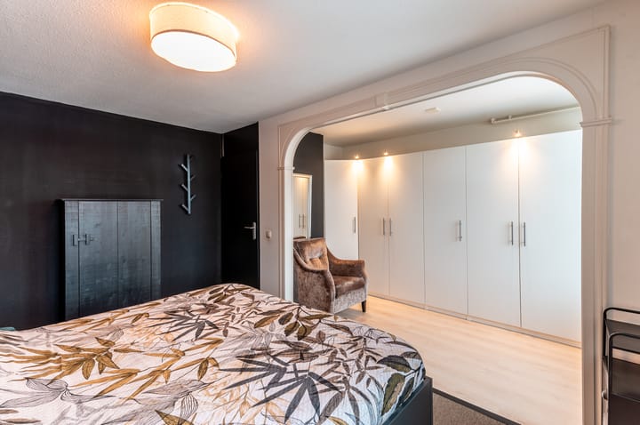 Foto 28 van Hoefbladmeen 14