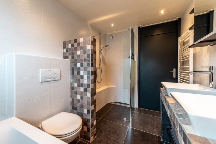 Foto 32 van Hoefbladmeen 14