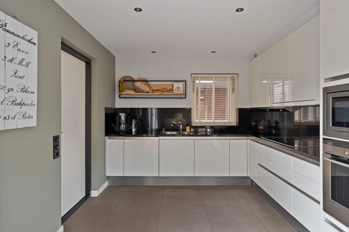 Foto 17 van Stationsstraat 86