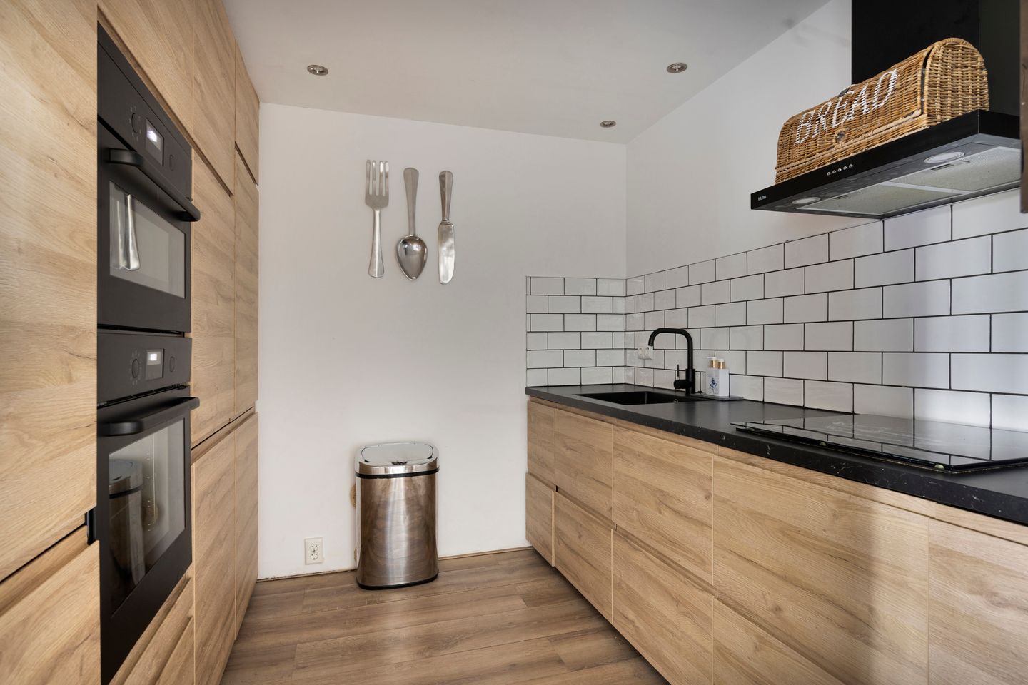 Photo 14 of Burgemeester D. Kooimanweg 479