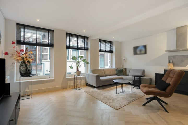 Foto 2 van Venestraat 7-A