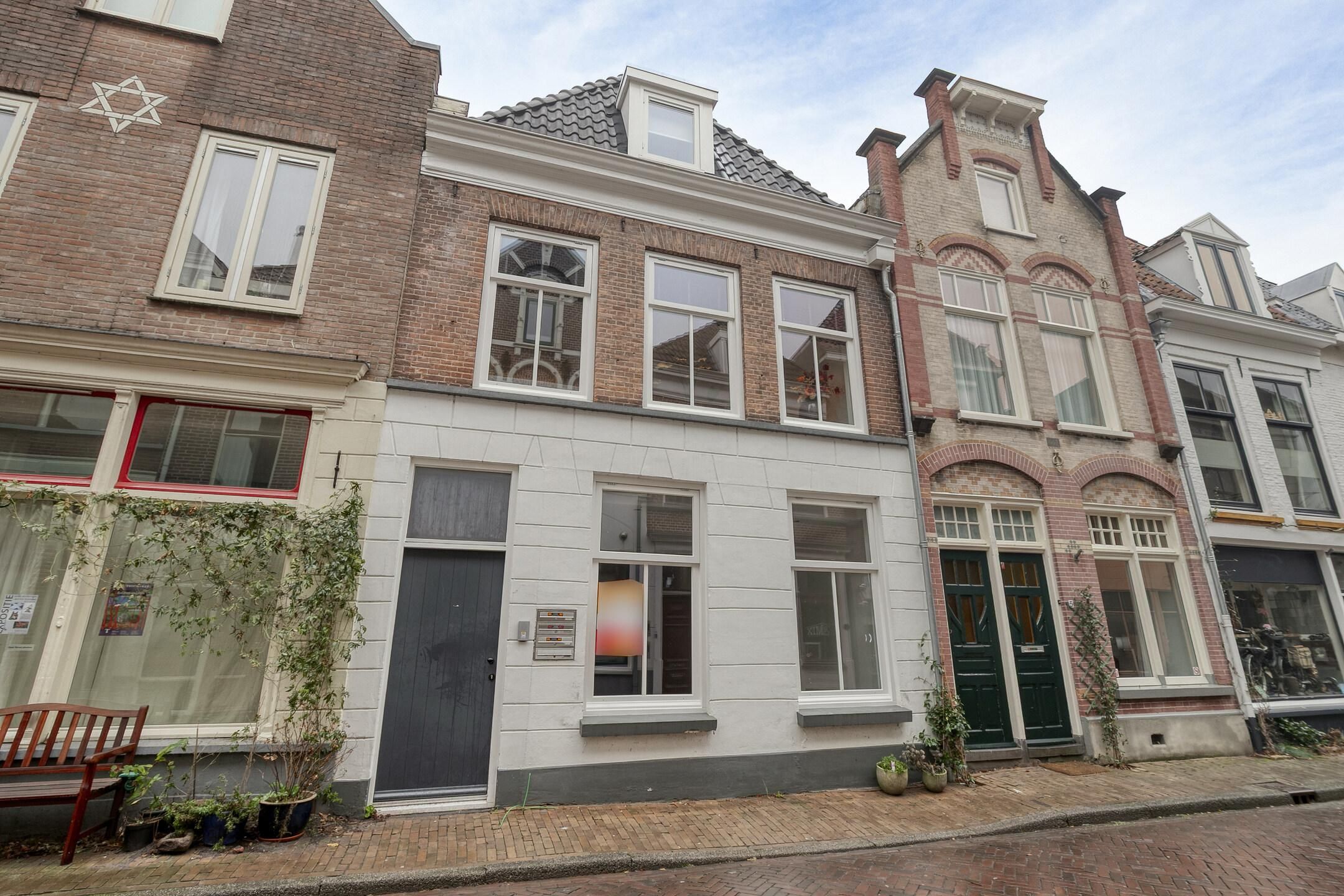 Buying a house in The Netherlands., Venestraat 7-A