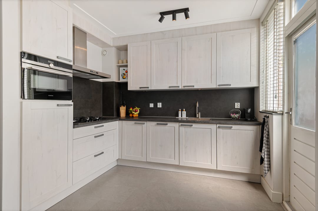 Photo 11 of Michiel de Ruyterstraat 52