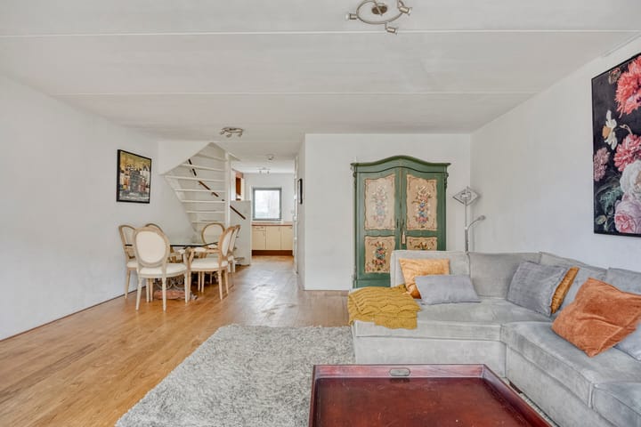 Foto 7 van Makelaar 33