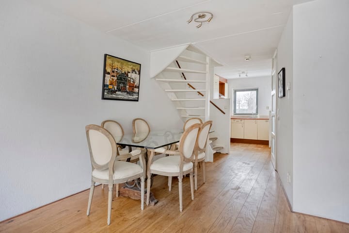 Foto 8 van Makelaar 33