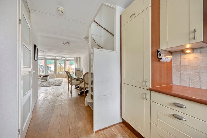 Foto 9 van Makelaar 33