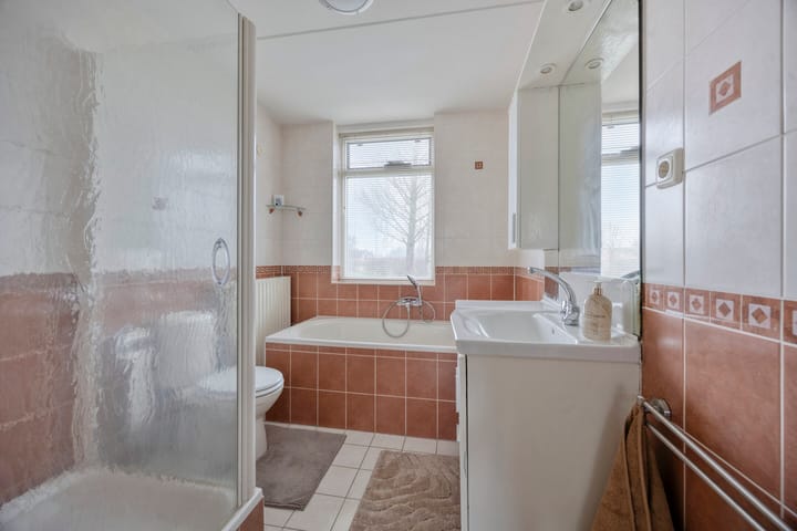 Foto 13 van Makelaar 33