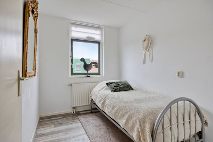 Foto 15 van Makelaar 33