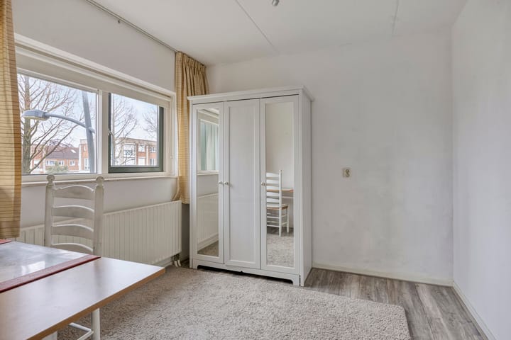 Foto 17 van Makelaar 33