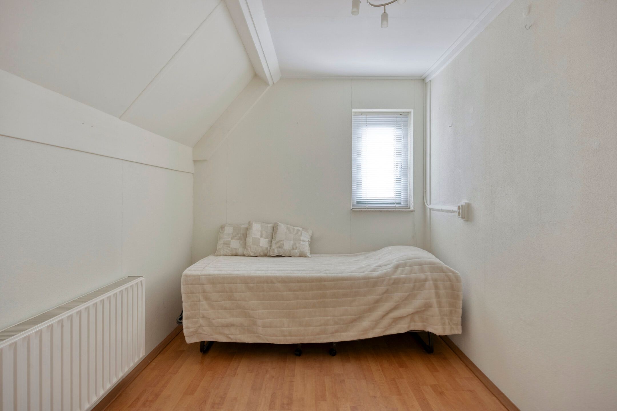 Foto 21 van Makelaar 33