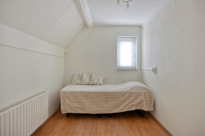 Foto 21 van Makelaar 33