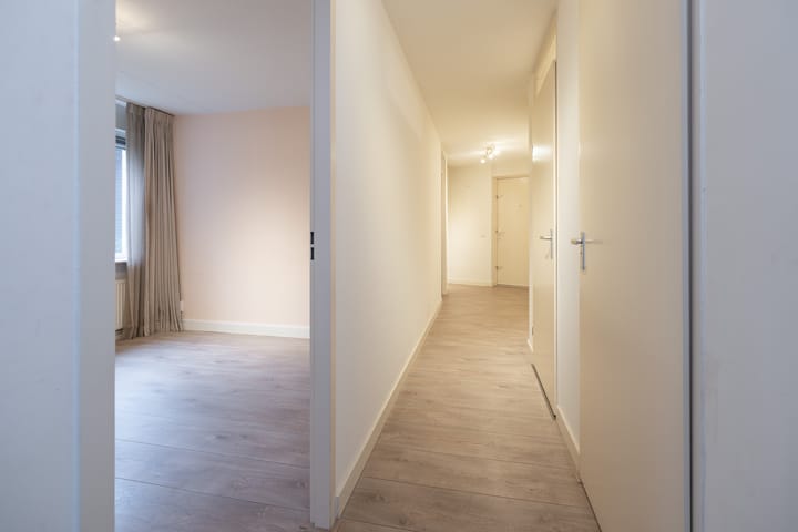 Foto 16 van Spiegeldwarsstraat 7