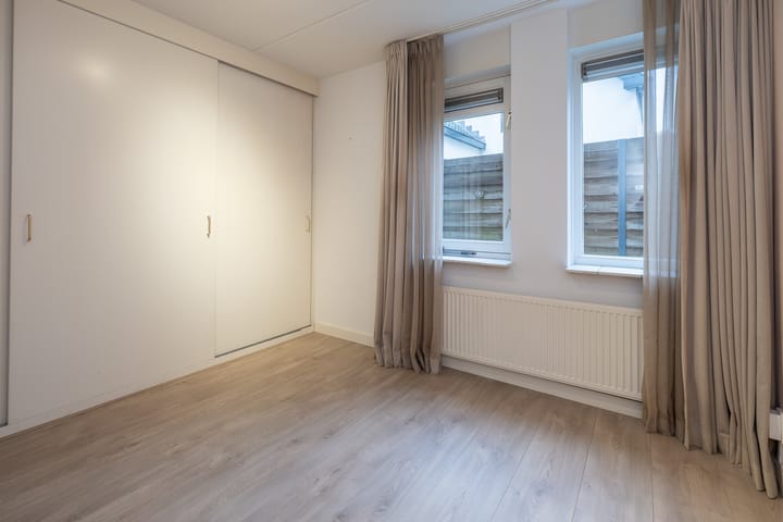 Foto 18 van Spiegeldwarsstraat 7