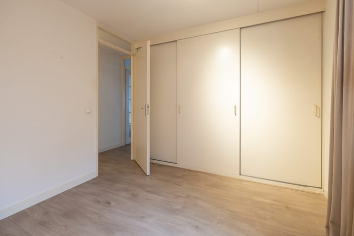 Foto 19 van Spiegeldwarsstraat 7