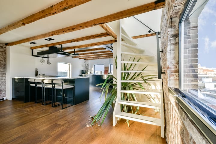 Photo 17 of Kloveniersburgwal 42-H