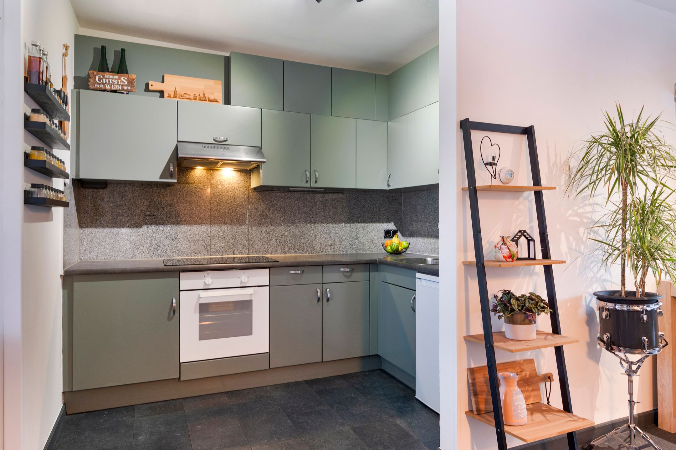 Foto 15 van Leonard Meullenersstraat 36