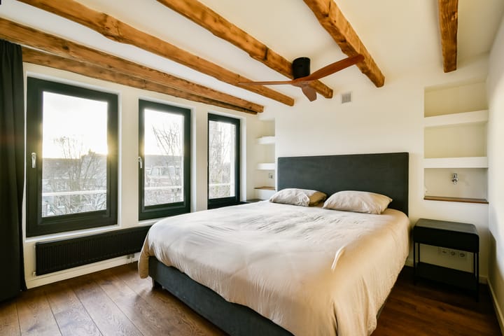 Photo 25 of Kloveniersburgwal 42-H