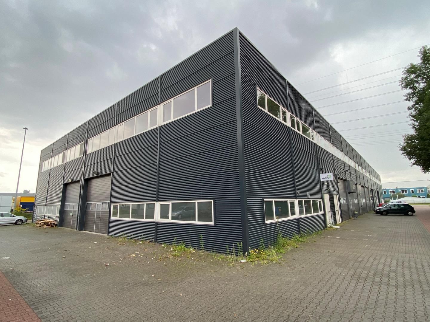 View photo 2 of Staalsteden 4-6