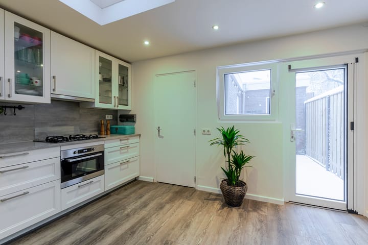 Foto 9 van Den Brielstraat 12