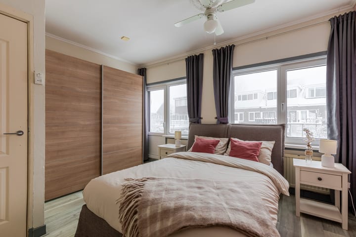 Foto 19 van Den Brielstraat 12