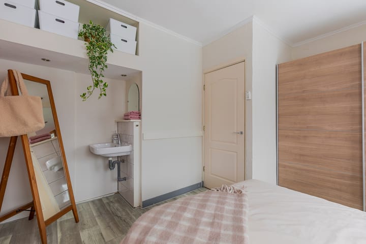 Foto 20 van Den Brielstraat 12