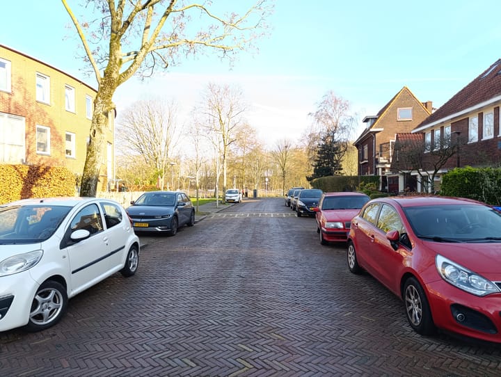 Foto 36 van Den Brielstraat 12