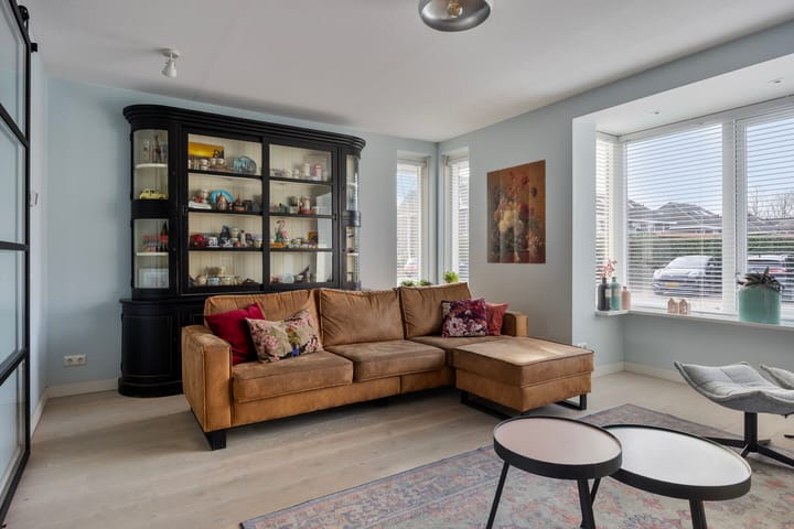 Photo 9 of Botter 25