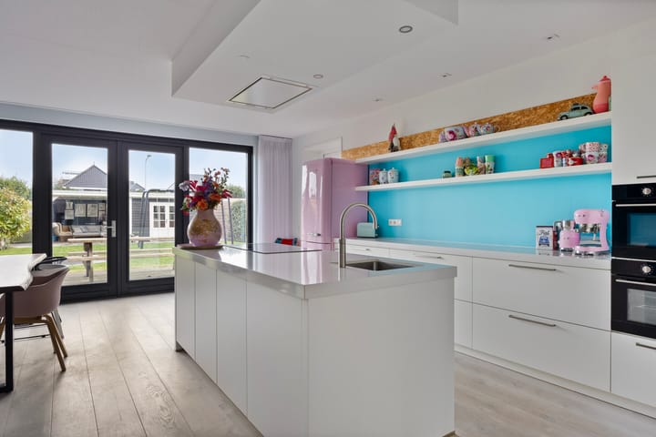 Photo 13 of Botter 25