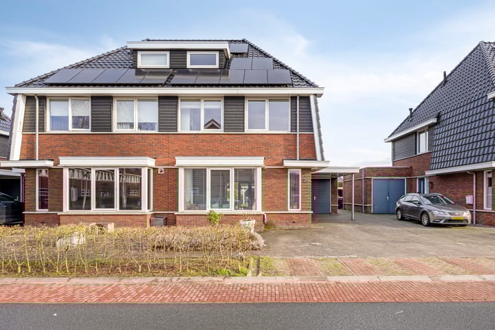 Photo 40 of Botter 25