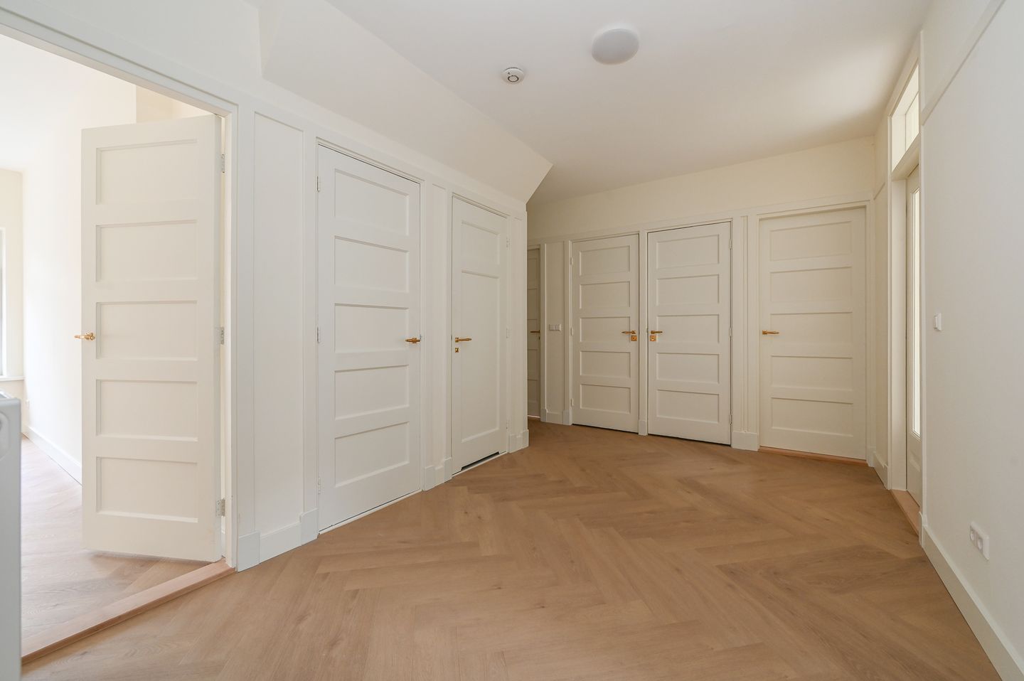 Foto 4 van Van Neckstraat 102