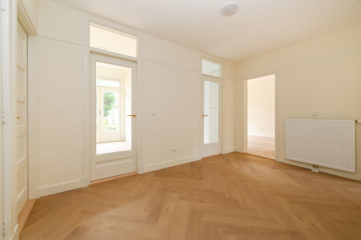 Photo 3 of Van Neckstraat 102