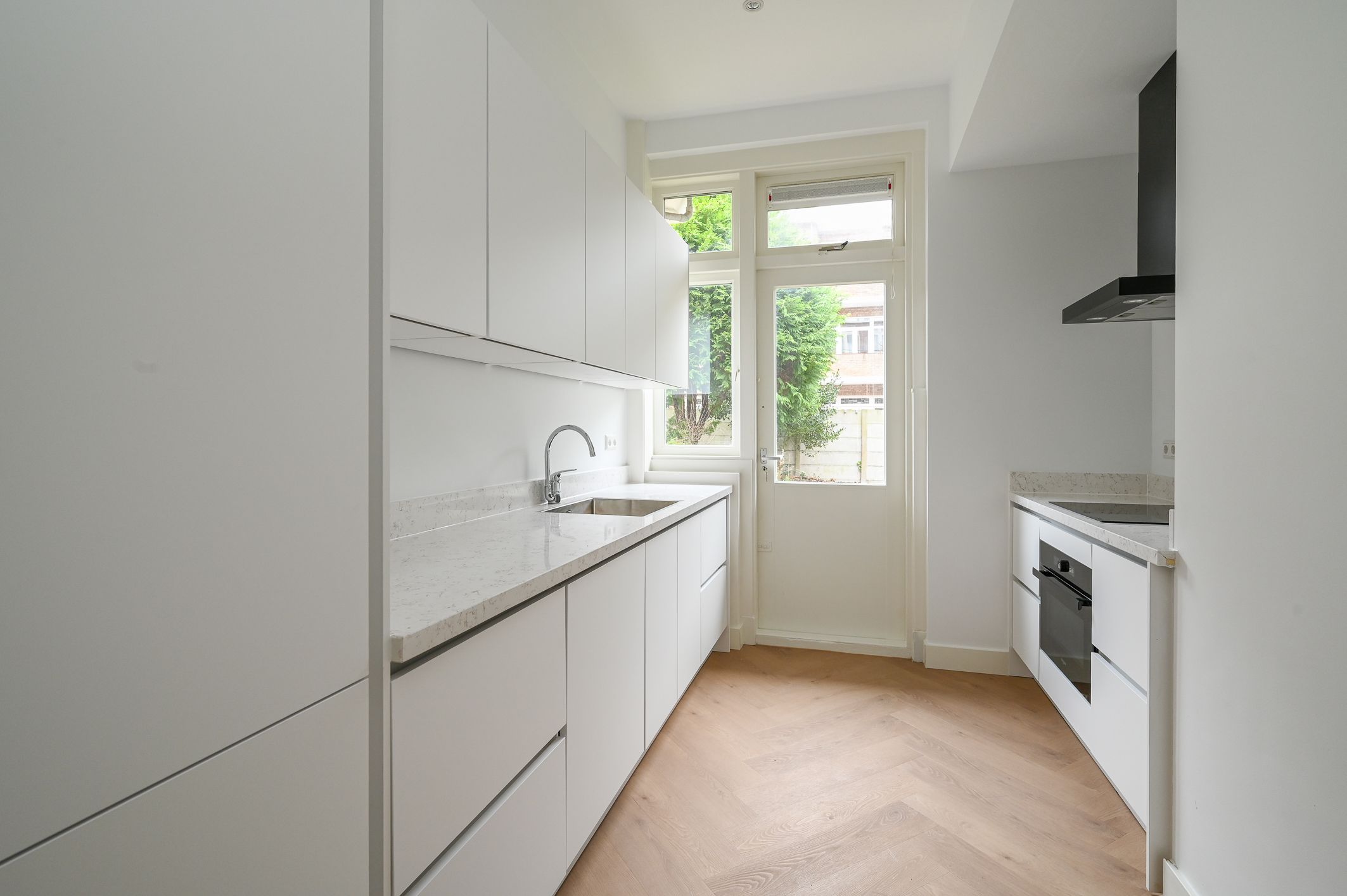 Foto 15 van Van Neckstraat 102