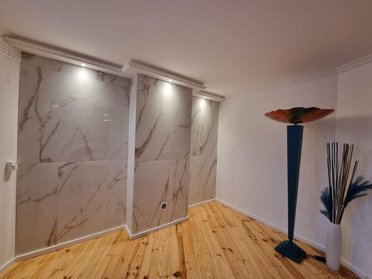 Photo 10 of Teding van Berkhoutstraat 23-II