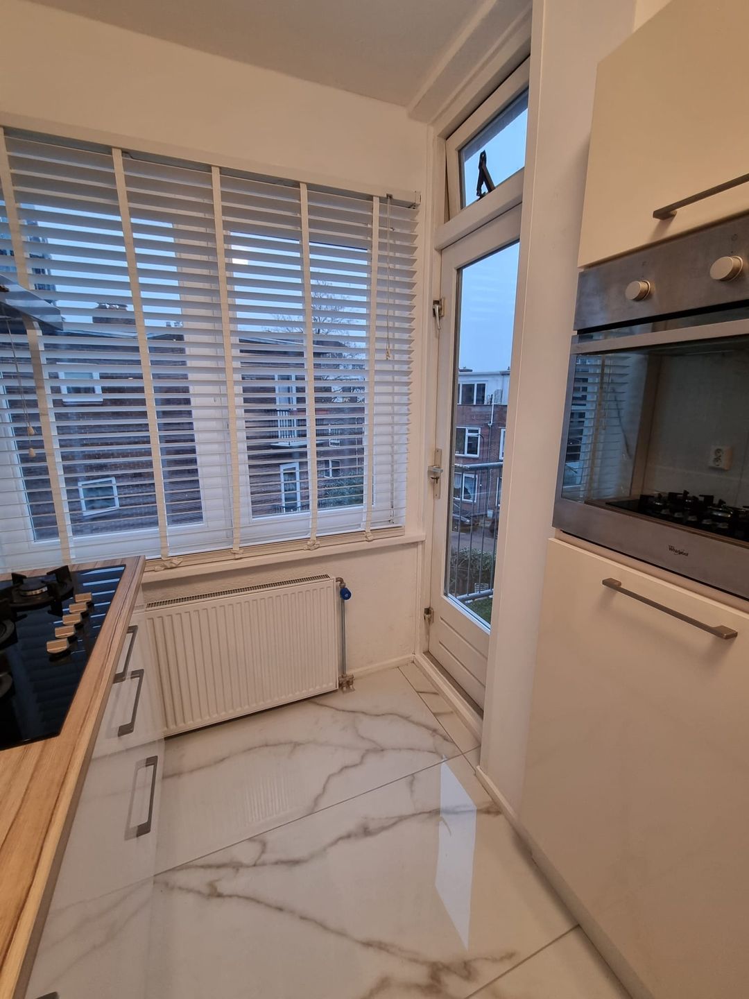 Photo 28 of Teding van Berkhoutstraat 23-II