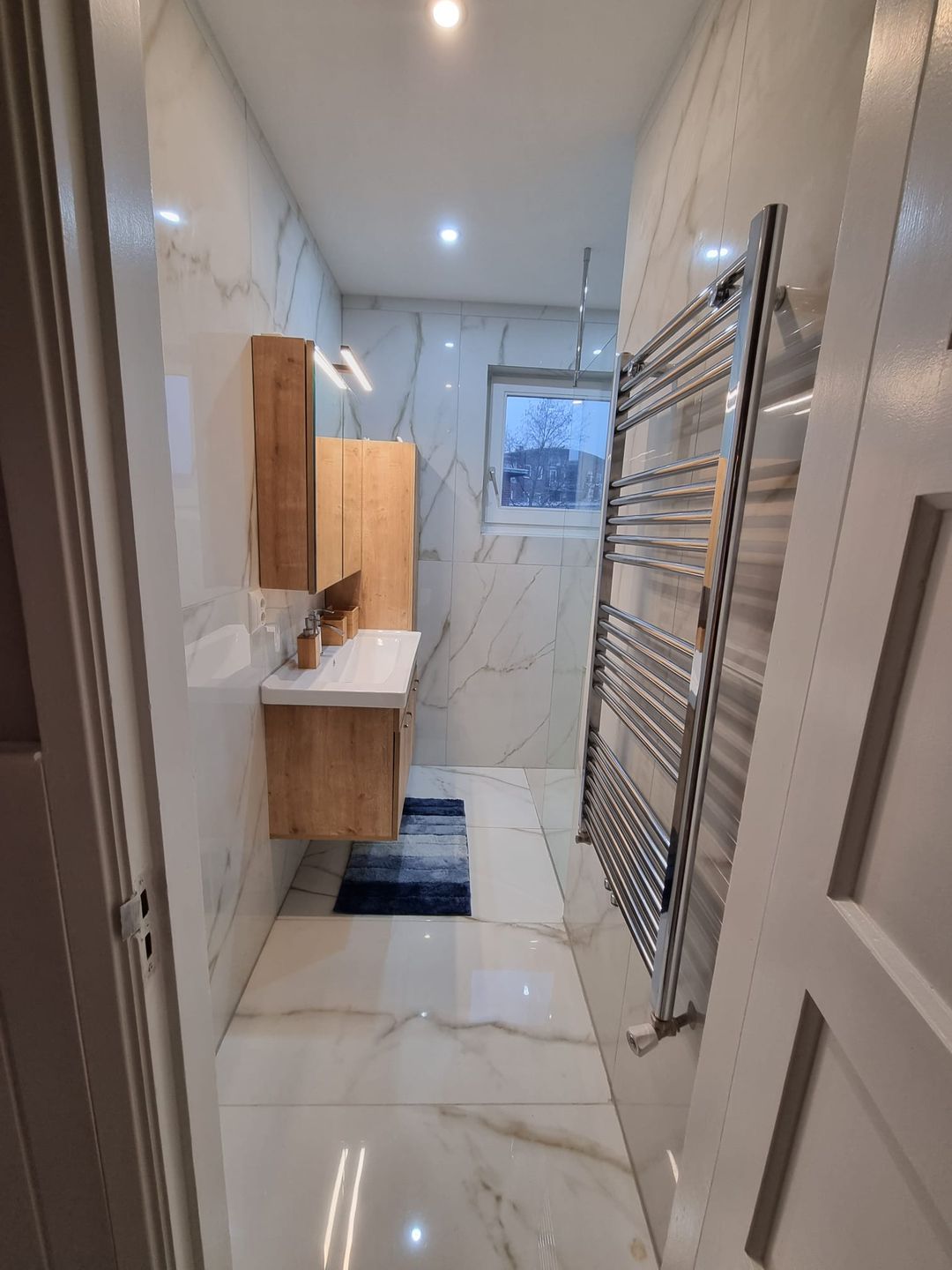 Photo 31 of Teding van Berkhoutstraat 23-II