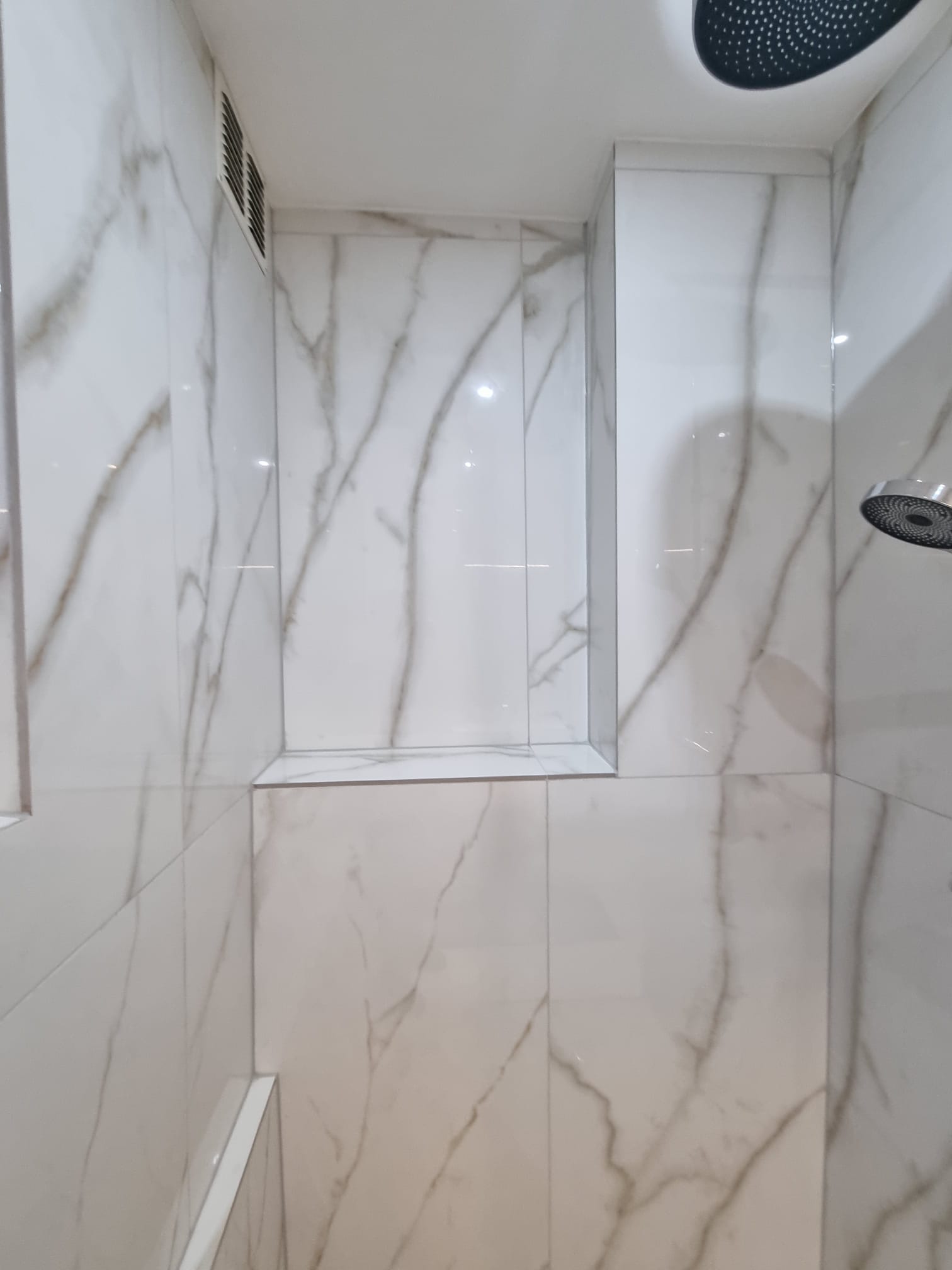 Photo 33 of Teding van Berkhoutstraat 23-II