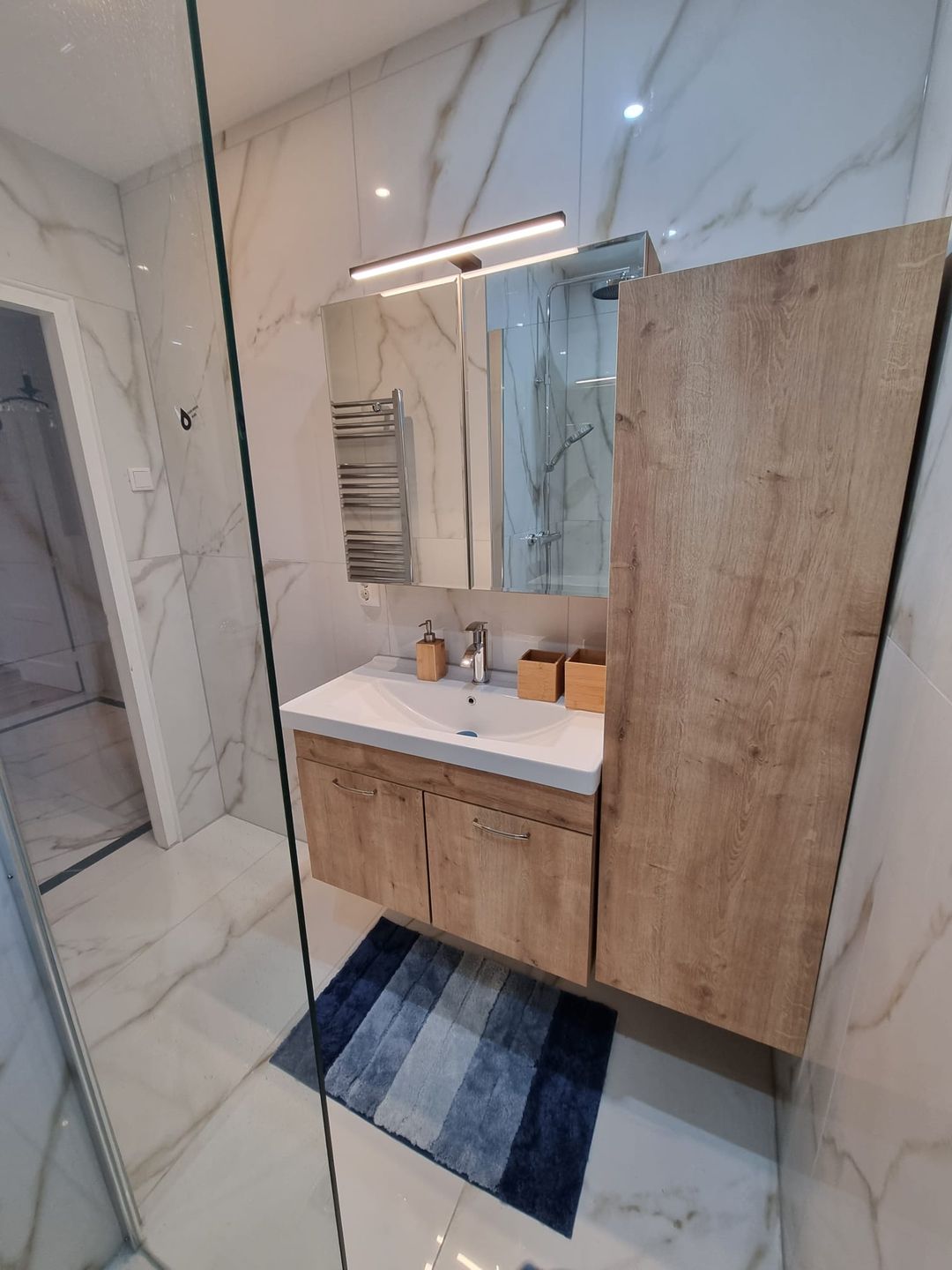 Photo 37 of Teding van Berkhoutstraat 23-II