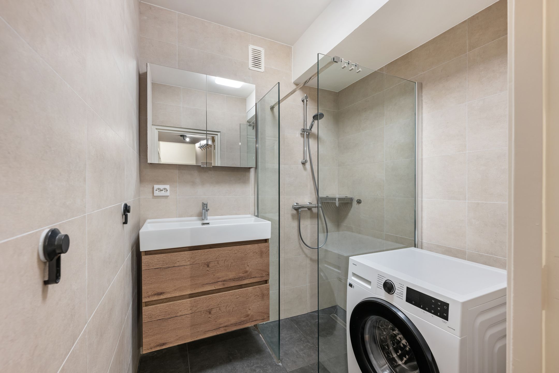 Photo 24 of Robert Baeldestraat 131