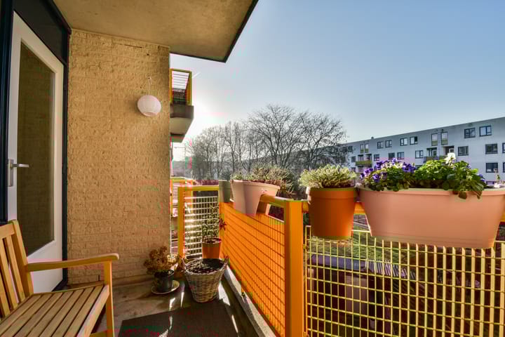 Photo 3 of Barbusselaan 214