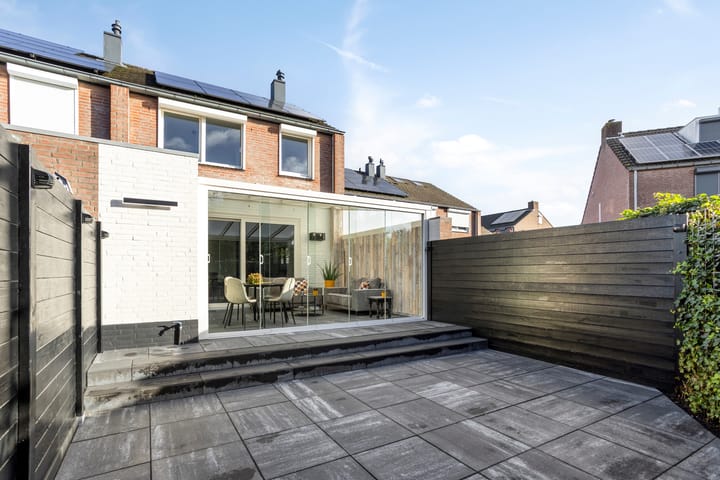 Foto 15 van Schoutstraat 5