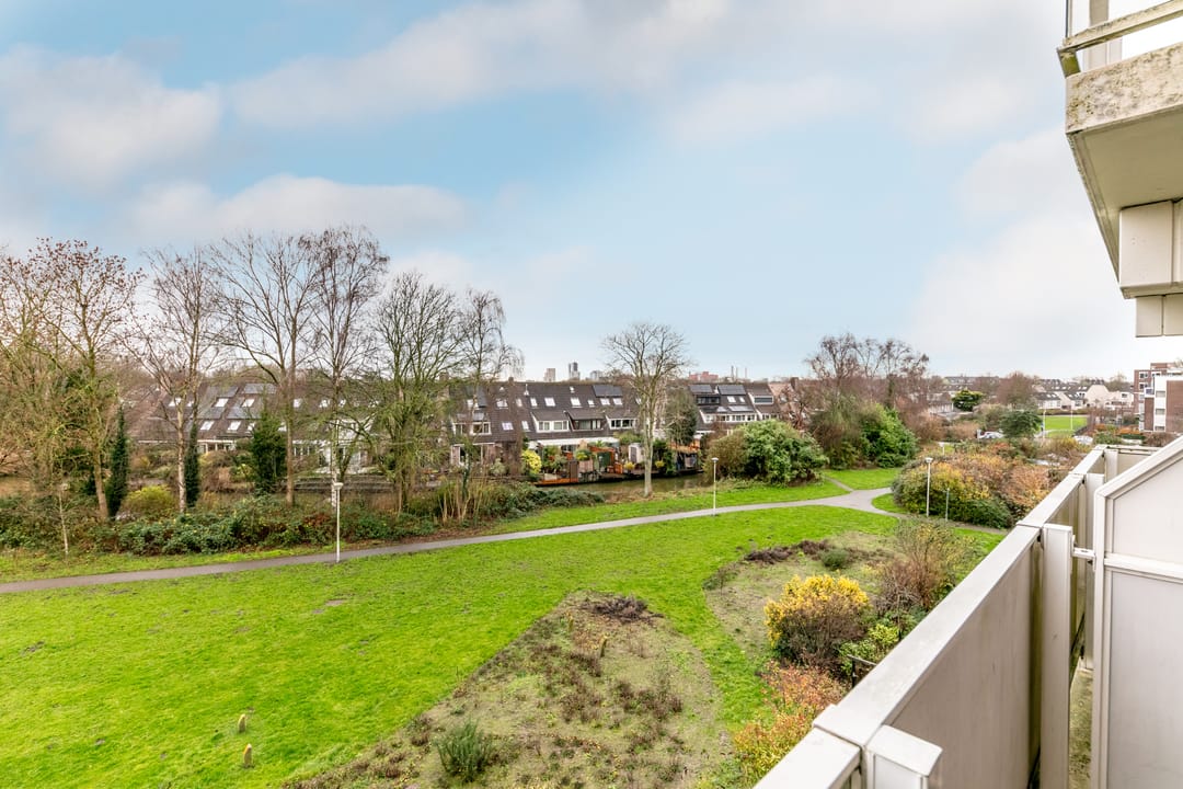 Photo 13 of Bugel 114