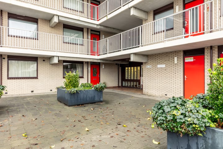 Foto 25 van Bugel 114