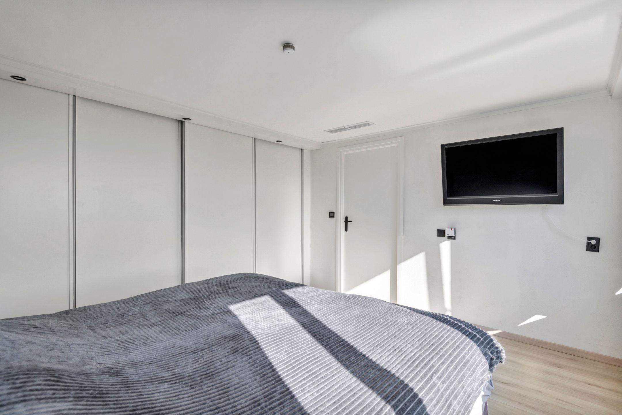 Photo 18 of De Buurt 10